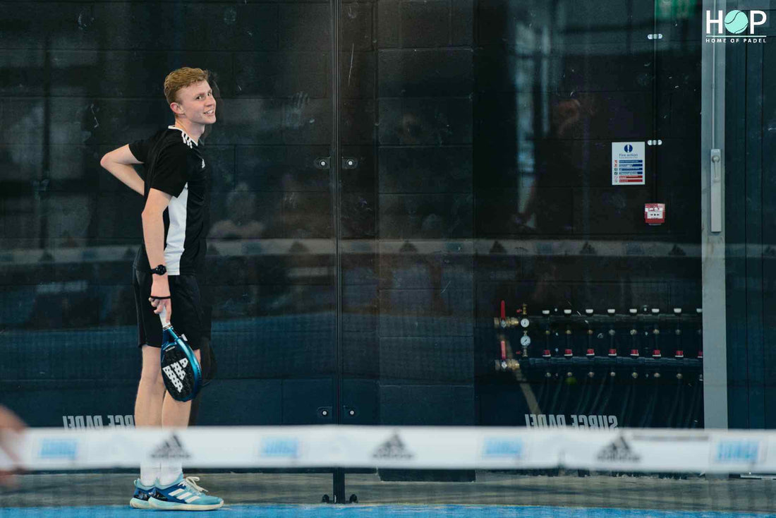 Jake Bewley GB Padel Pro VIBEPADEL Grip 'n' Rip Overgrip white